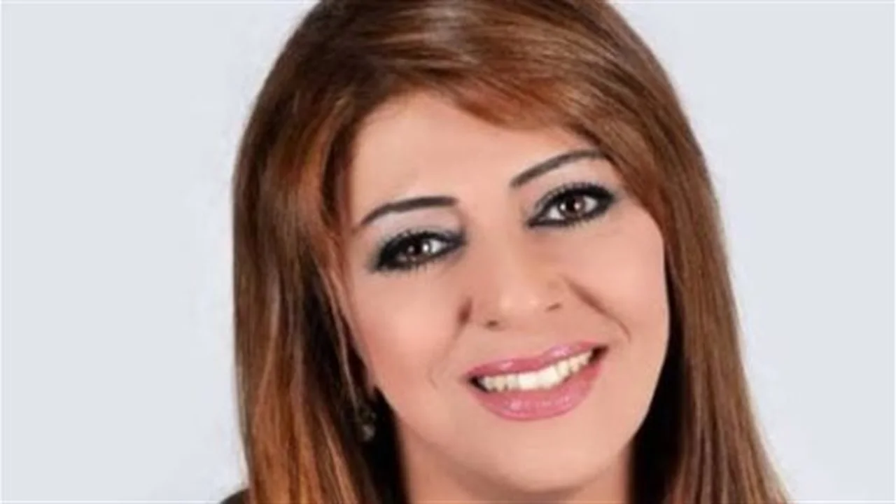 أسرار البدايات.. كيف وصلت هالة صدقي للعالمية مع المخرج يوسف شاهين؟